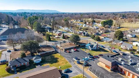 1305 13th Street Waynesboro VA 22980