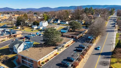1305 13th Street Waynesboro VA 22980