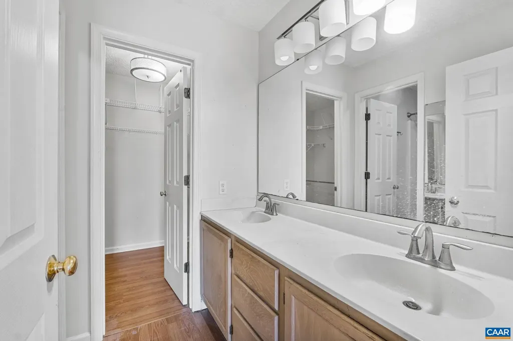 30 Colonial Road Palmyra VA 22963