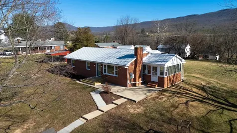 1726 Mountain Valley Road Keezletown VA 22832