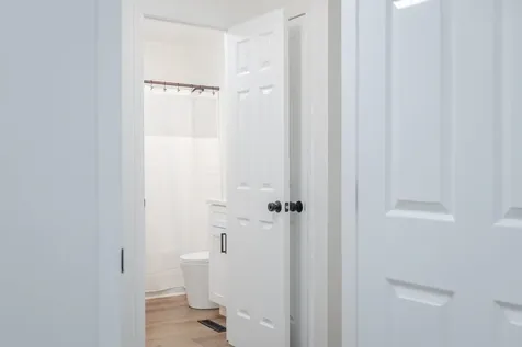 37 Auburn Drive Grottoes VA 24441