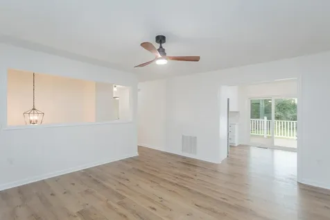 37 Auburn Drive Grottoes VA 24441