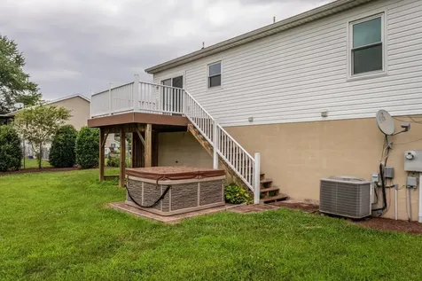 37 Auburn Drive Grottoes VA 24441