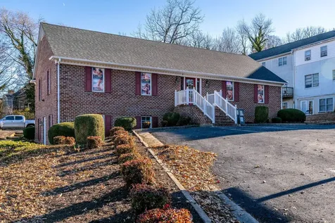 413 Coalter Street N Staunton VA 24401