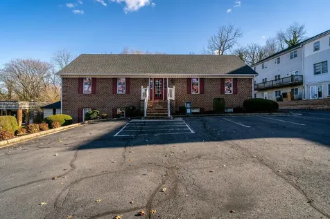 413 Coalter Street N Staunton VA 24401