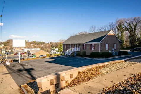 413 Coalter Street N Staunton VA 24401