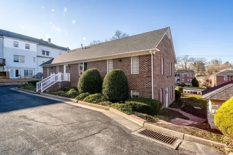 413 Coalter Street N Staunton VA 24401