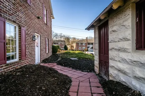 413 Coalter Street N Staunton VA 24401