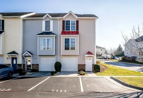 1111 Patrick Henry Place Harrisonburg VA 22802