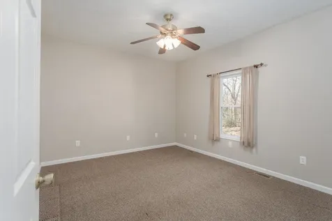 987 Riverside Drive Luray VA 22835