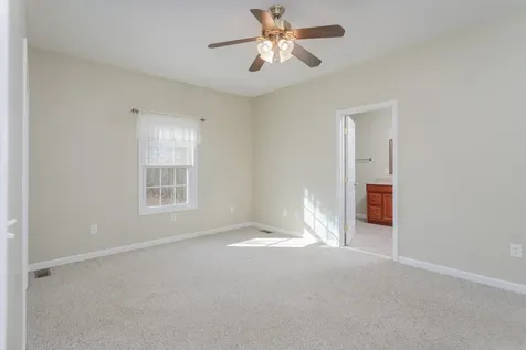 987 Riverside Drive Luray VA 22835