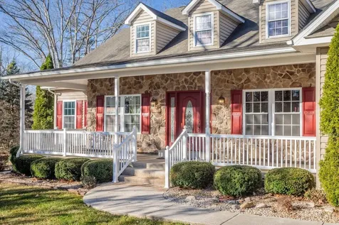 987 Riverside Drive Luray VA 22835