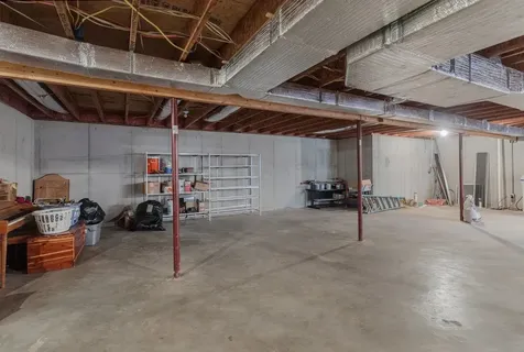 987 Riverside Drive Luray VA 22835