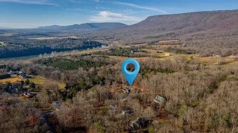 987 Riverside Drive Luray VA 22835