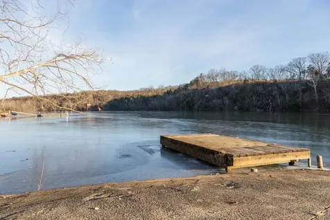 987 Riverside Drive Luray VA 22835