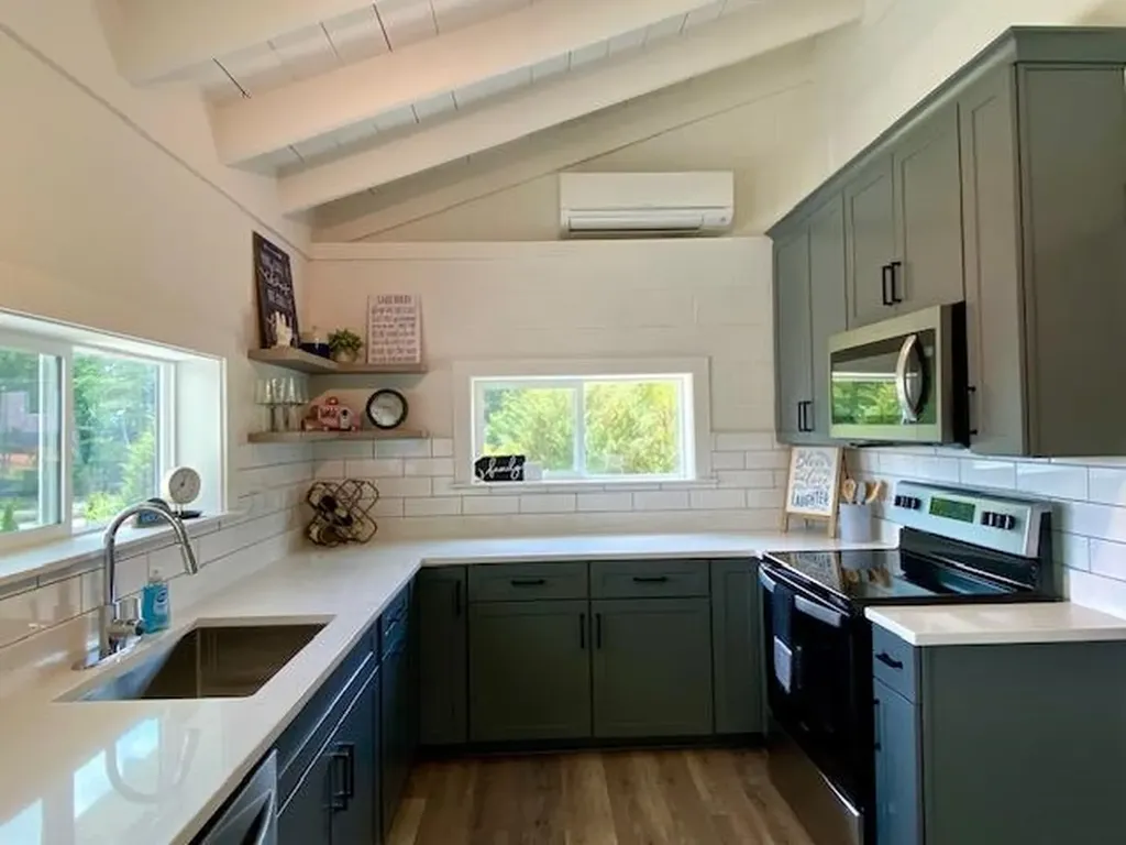 1382 Lakeshore Drive S Louisa VA 23093