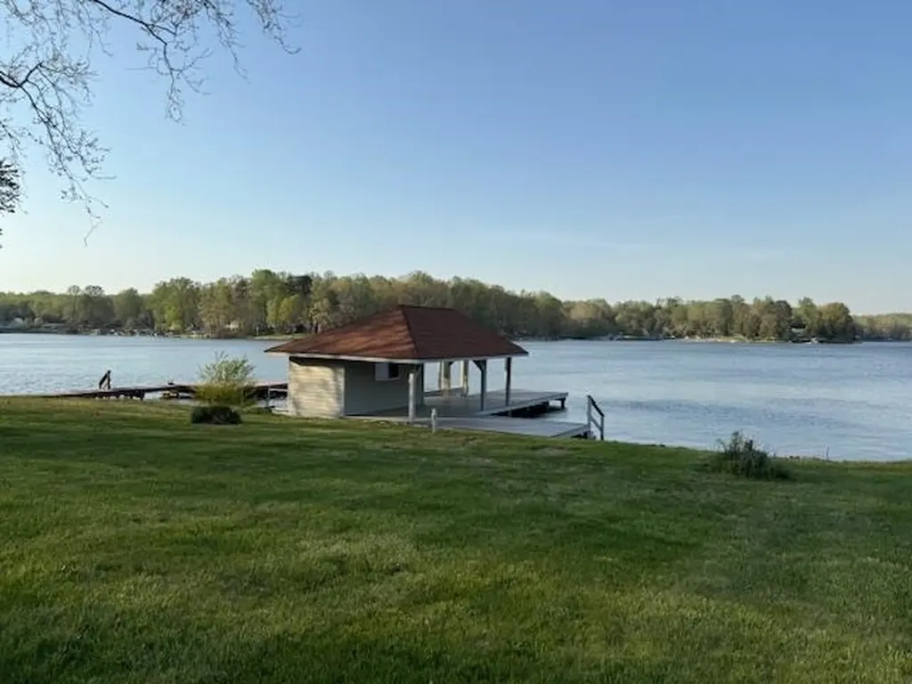 1382 Lakeshore Drive S Louisa VA 23093