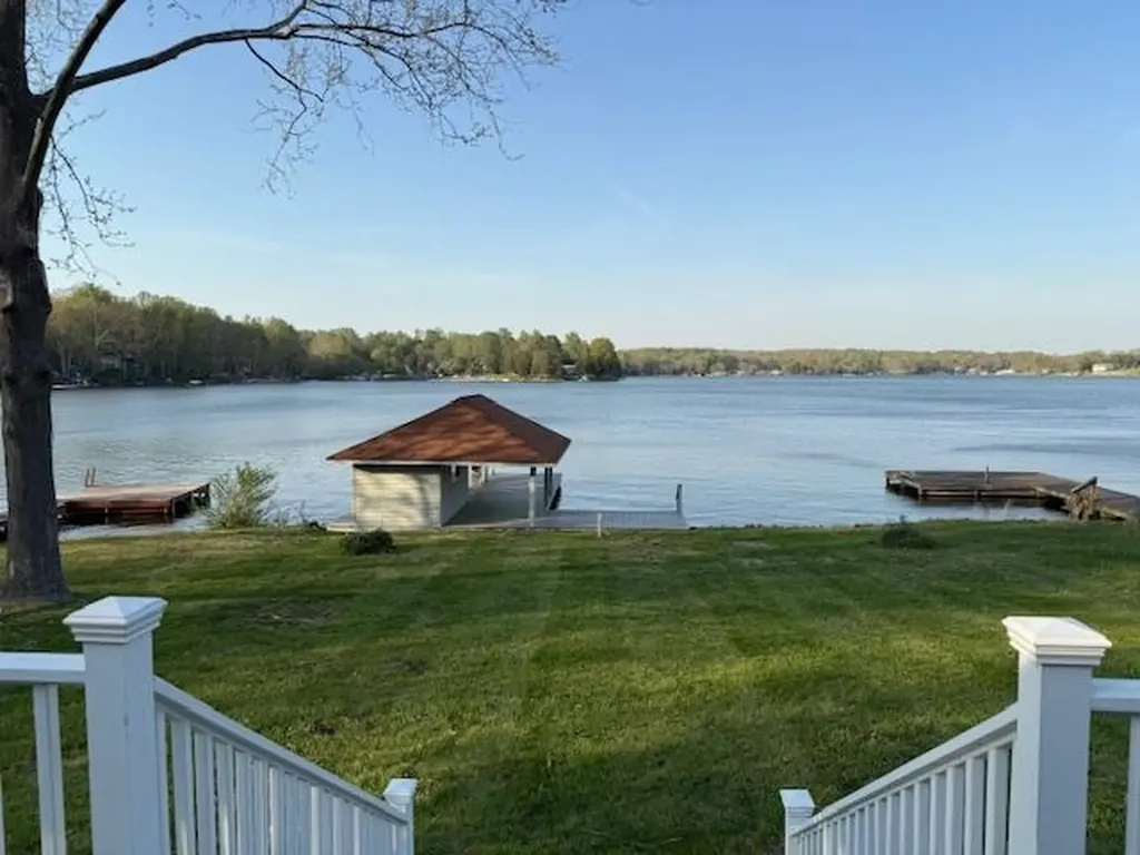 1382 Lakeshore Drive S Louisa VA 23093