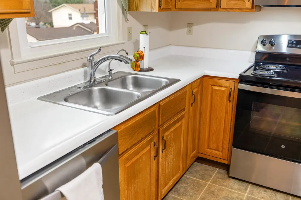 138 First Street Broadway VA 22815