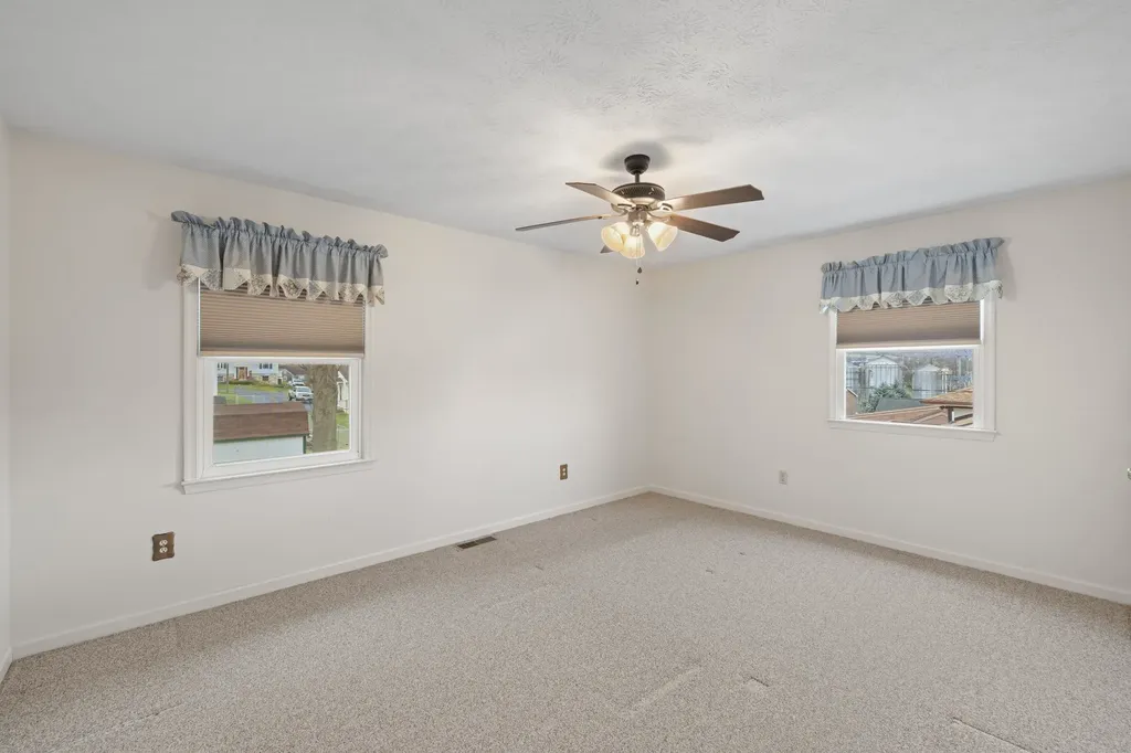 138 First Street Broadway VA 22815