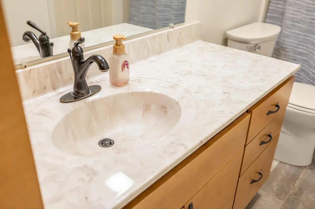 138 First Street Broadway VA 22815