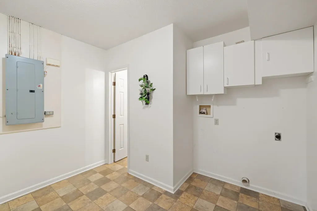 138 First Street Broadway VA 22815