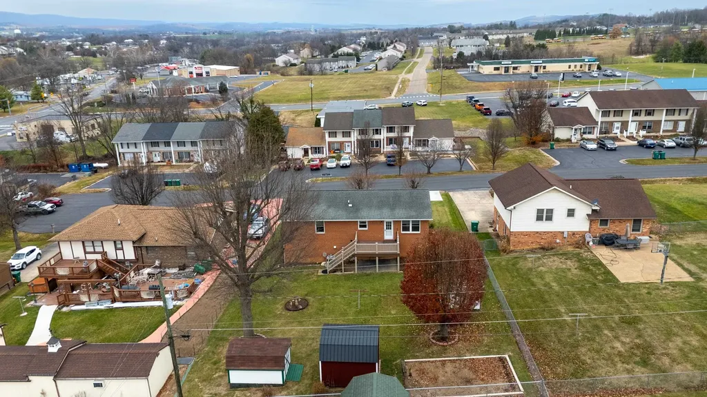 138 First Street Broadway VA 22815