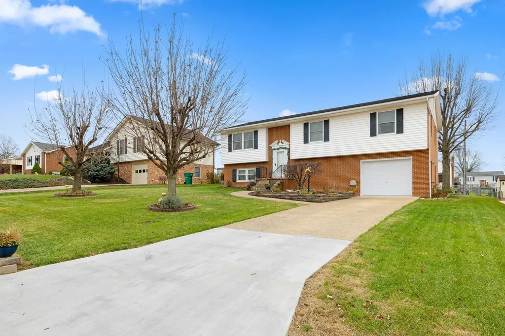 138 First Street Broadway VA 22815