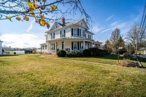 187 Houff Road Weyers Cave VA 24486