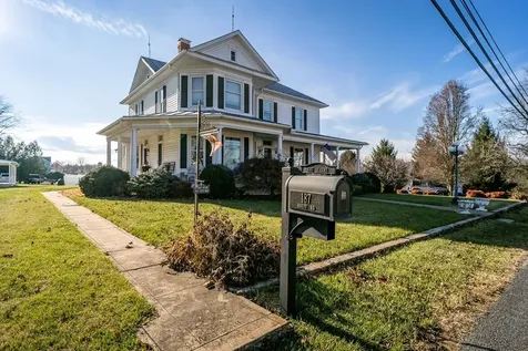 187 Houff Road Weyers Cave VA 24486