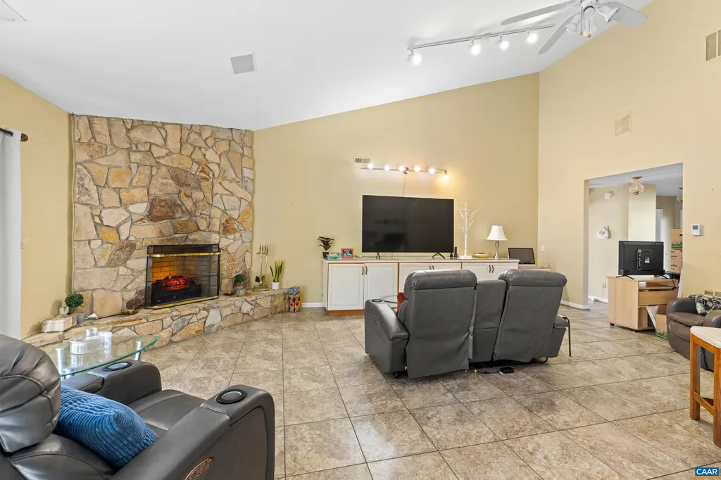 465 Hidden Ridge Road Charlottesville VA 22902