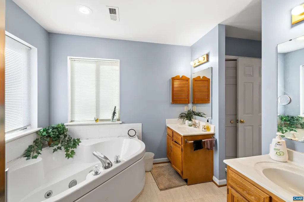 465 Hidden Ridge Road Charlottesville VA 22902