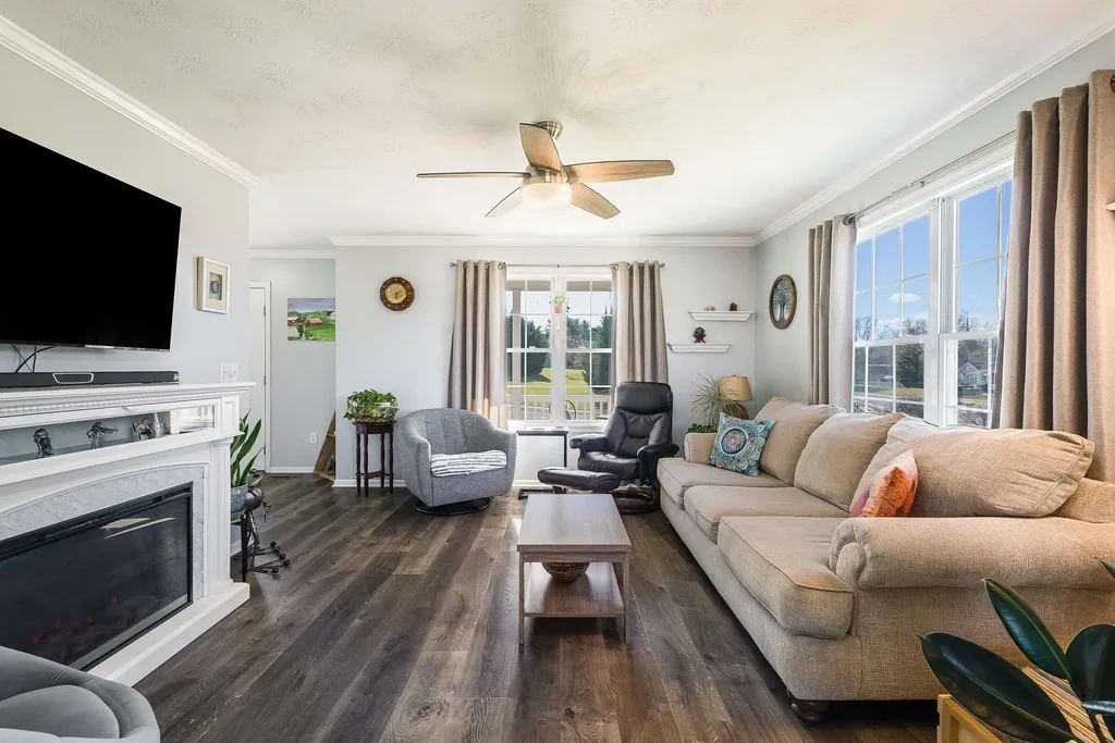 255 Morningside Drive Broadway VA 22815