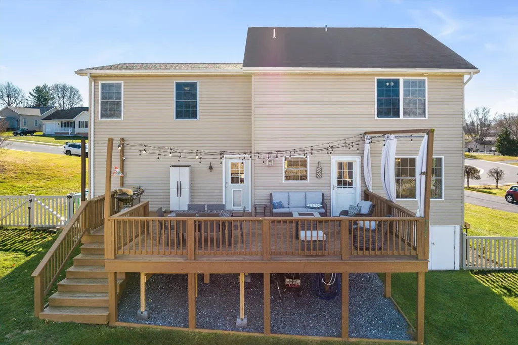 255 Morningside Drive Broadway VA 22815