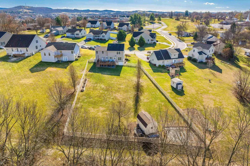 255 Morningside Drive Broadway VA 22815