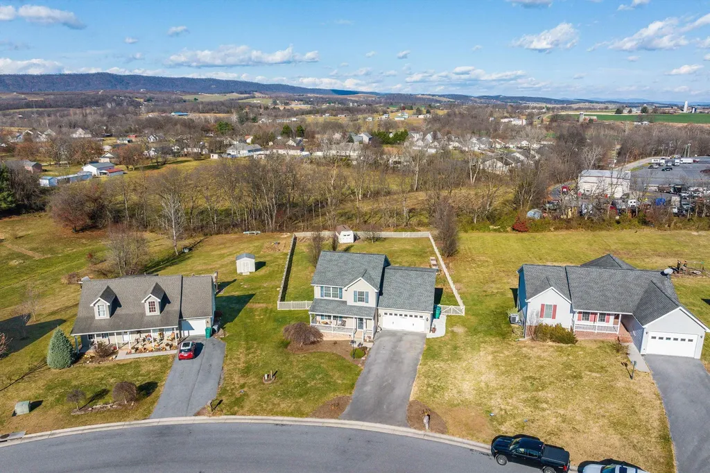 255 Morningside Drive Broadway VA 22815