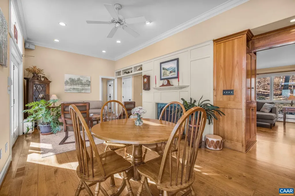 987 Rodes Farm Drive Nellysford VA 22958