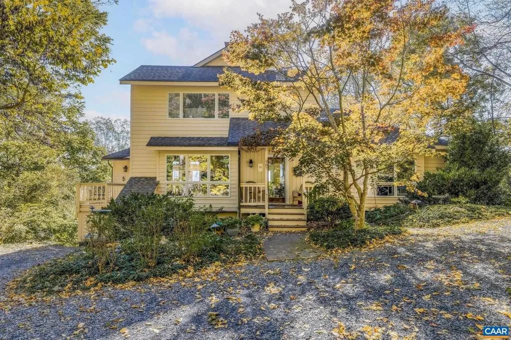 987 Rodes Farm Drive Nellysford VA 22958