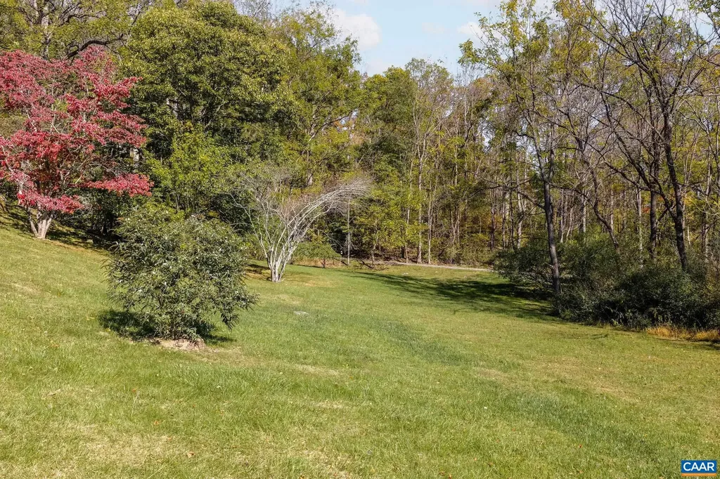 987 Rodes Farm Drive Nellysford VA 22958