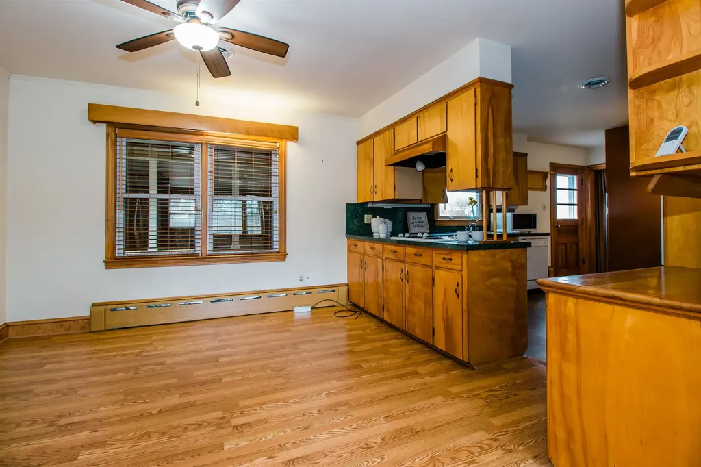 355 Westview Street Dayton VA 22821