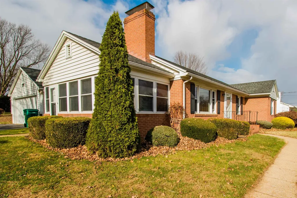 355 Westview Street Dayton VA 22821