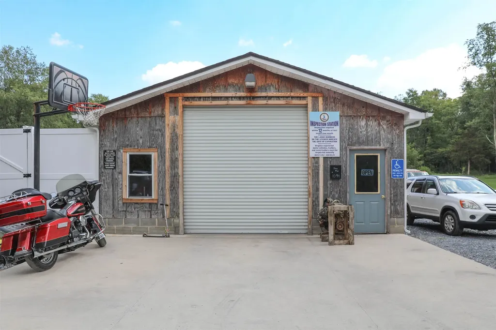 1094 Jerusalem Chapel Road Churchville VA 24421