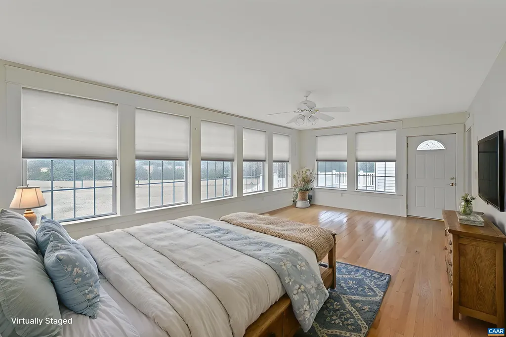 2037 Boston Road N Troy VA 22974