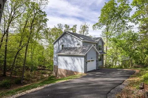 1176B Nelson Drive Harrisonburg VA 22801