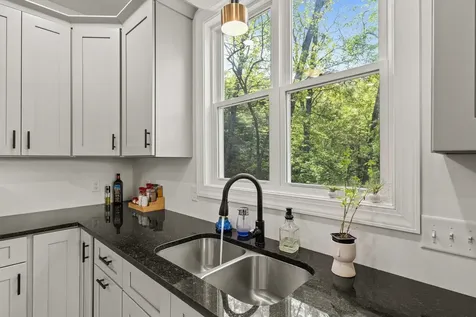 1176B Nelson Drive Harrisonburg VA 22801