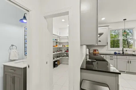 1176B Nelson Drive Harrisonburg VA 22801