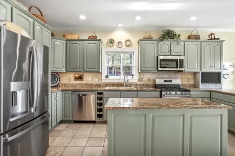 40 Birdsong Lane Edinburg VA 22824