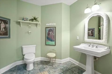 40 Birdsong Lane Edinburg VA 22824