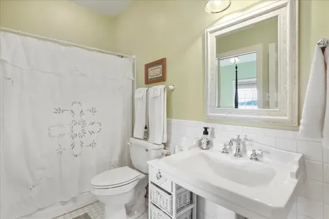 40 Birdsong Lane Edinburg VA 22824