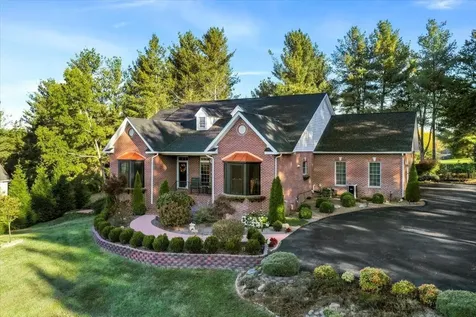 40 Birdsong Lane Edinburg VA 22824